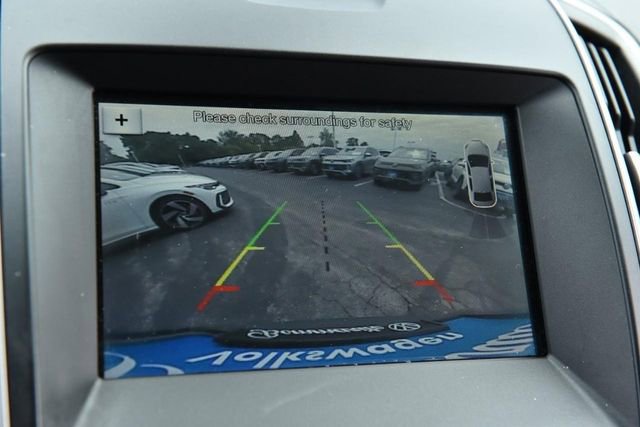 Used 2019 Ford Edge SEL w/ Equipment Group 201A FWD image 12