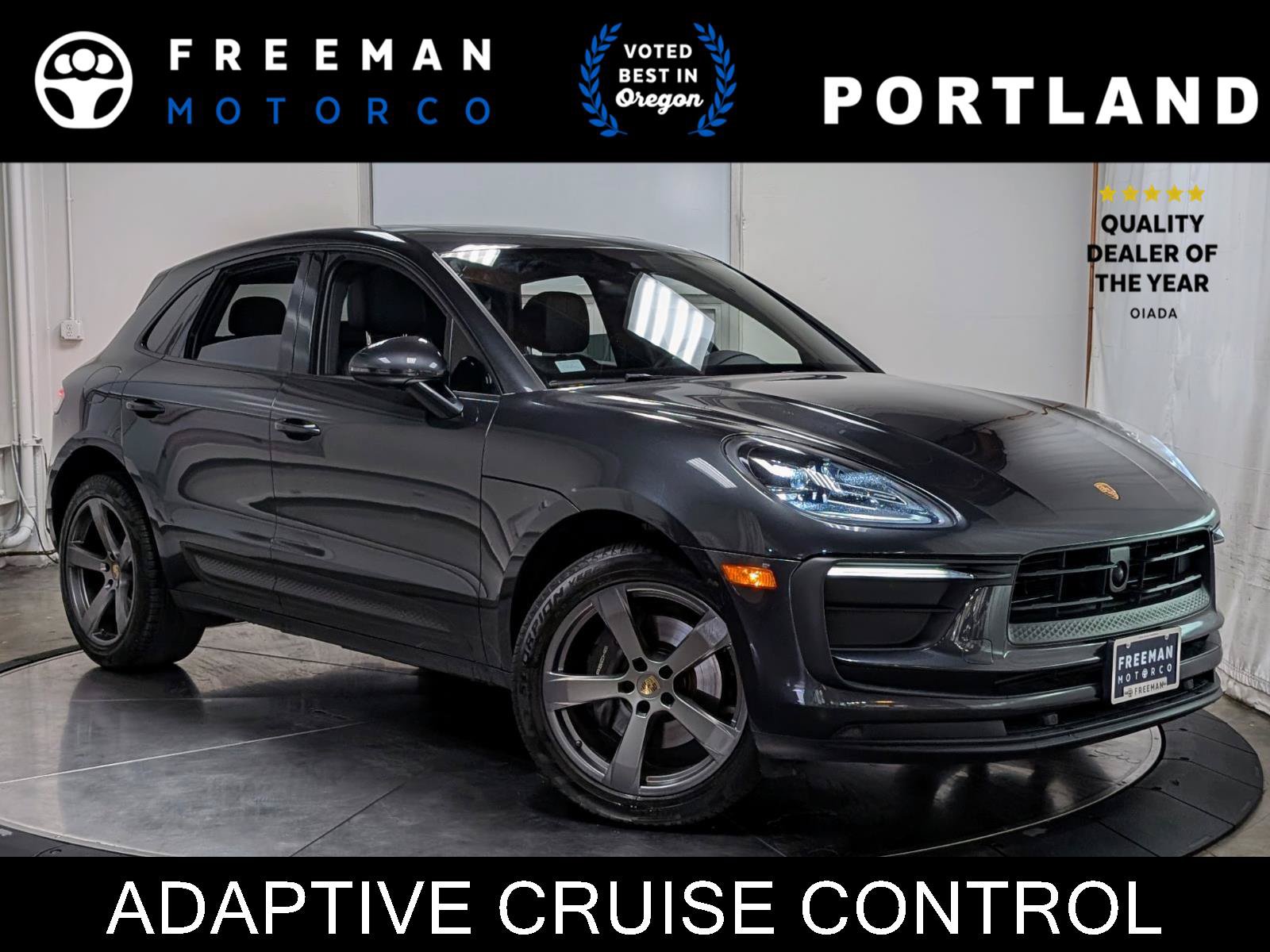 Used 2024 Porsche Macan AWD/4WD image 1