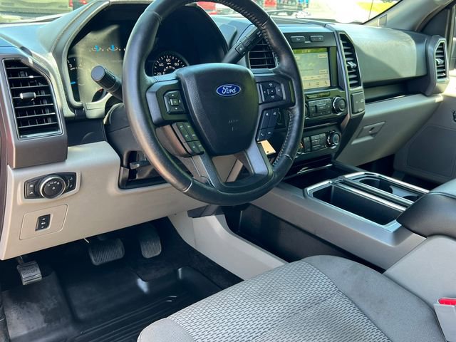 Used 2017 Ford F150 XLT w/ Equipment Group 302A Luxury AWD/4WD image 20