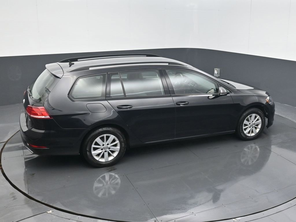 Used 2018 Volkswagen Golf S image 24