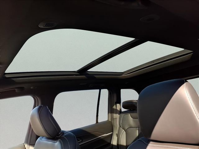 New 2025 Jeep Grand Cherokee Limited image 15