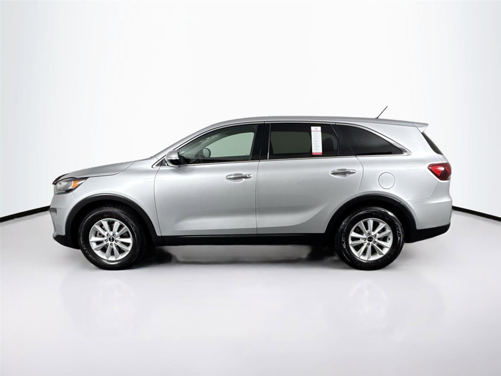 Used 2019 Kia Sorento L image 9