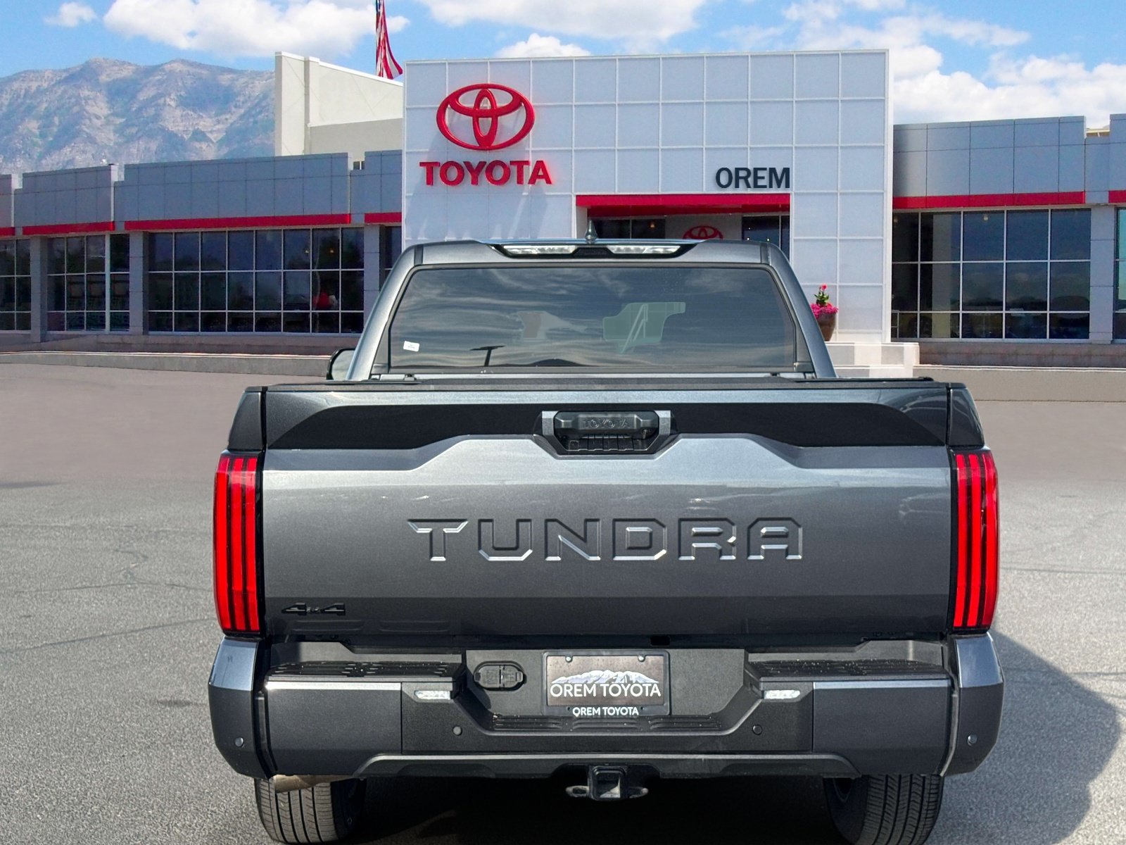 Used 2026 Toyota Tundra SR5 w/ SX Package AWD/4WD image 5