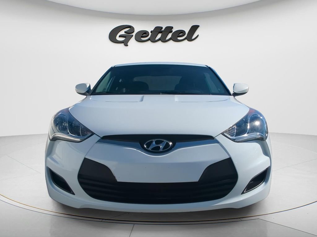 Used 2015 Hyundai Veloster w/ Option Group 02 FWD video 2