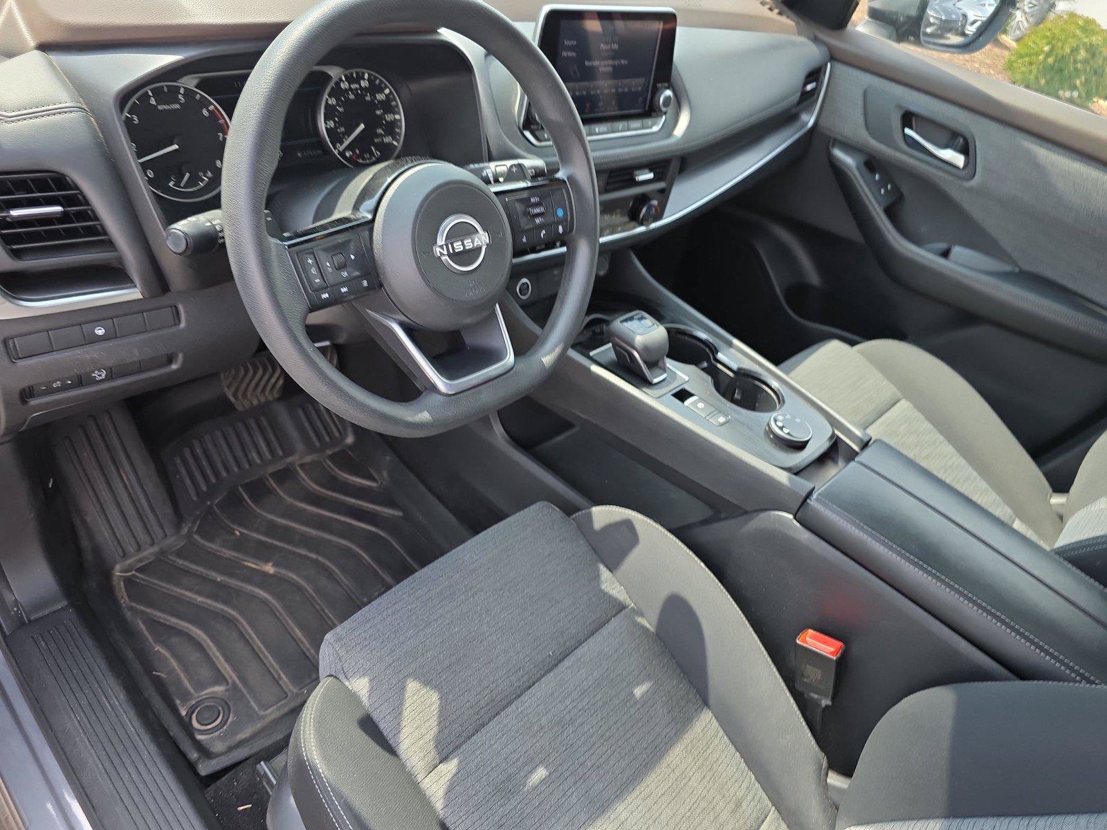 Used 2023 Nissan Rogue SV AWD/4WD image 15