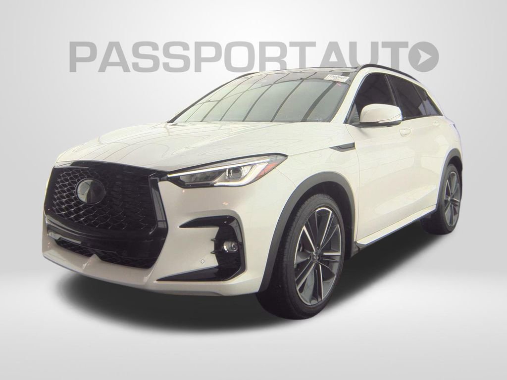 Used 2025 INFINITI QX50 Sport image 3
