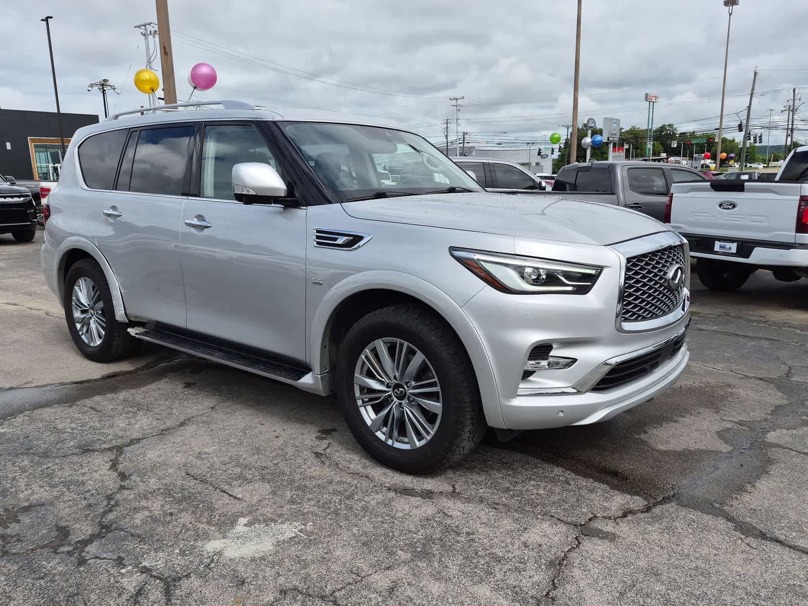Used 2019 INFINITI QX80 Luxe w/ All-Season Package RWD image 8