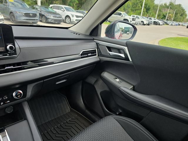 Used 2024 Mitsubishi Outlander ES FWD image 10