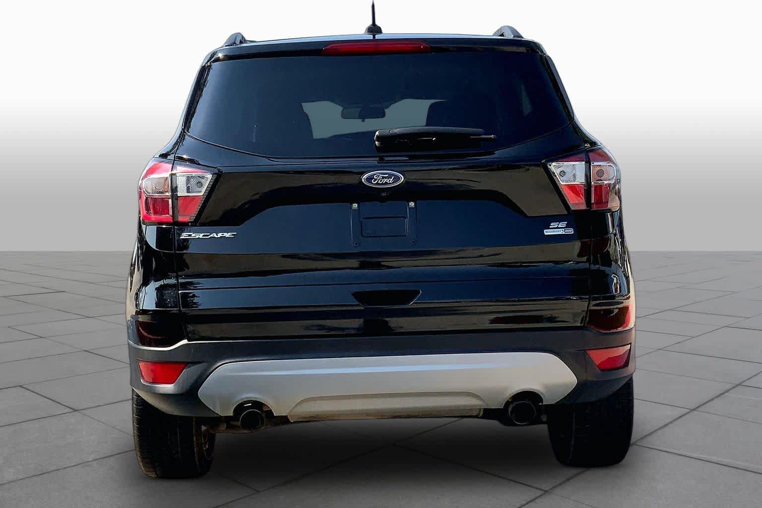 Used 2018 Ford Escape SE AWD/4WD image 5
