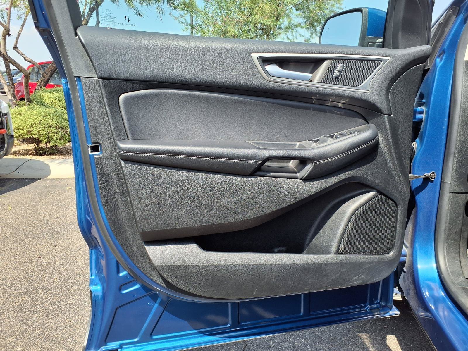 Used 2023 Ford Edge SEL AWD/4WD image 20