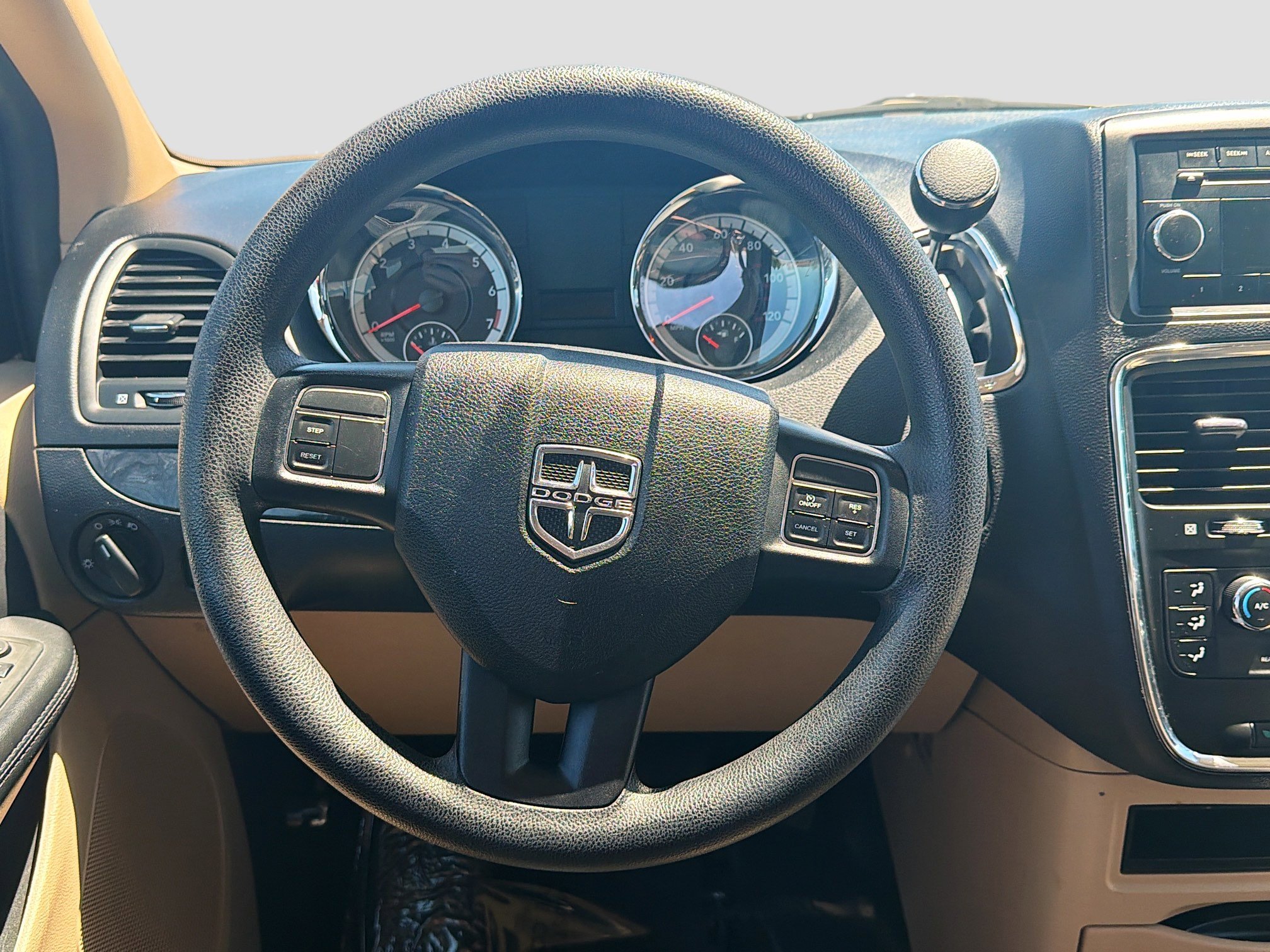 Used 2014 Dodge Grand Caravan SE w/ Quick Order Package 29E SE FWD image 17