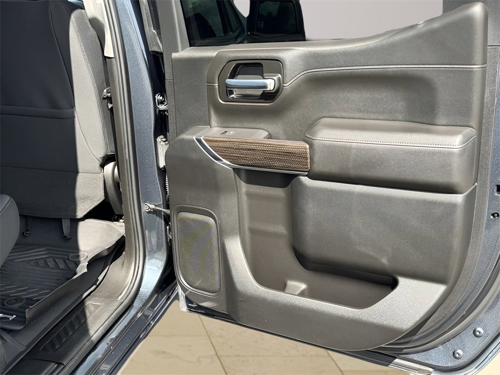 Used 2021 Chevrolet Silverado 1500 RST image 31