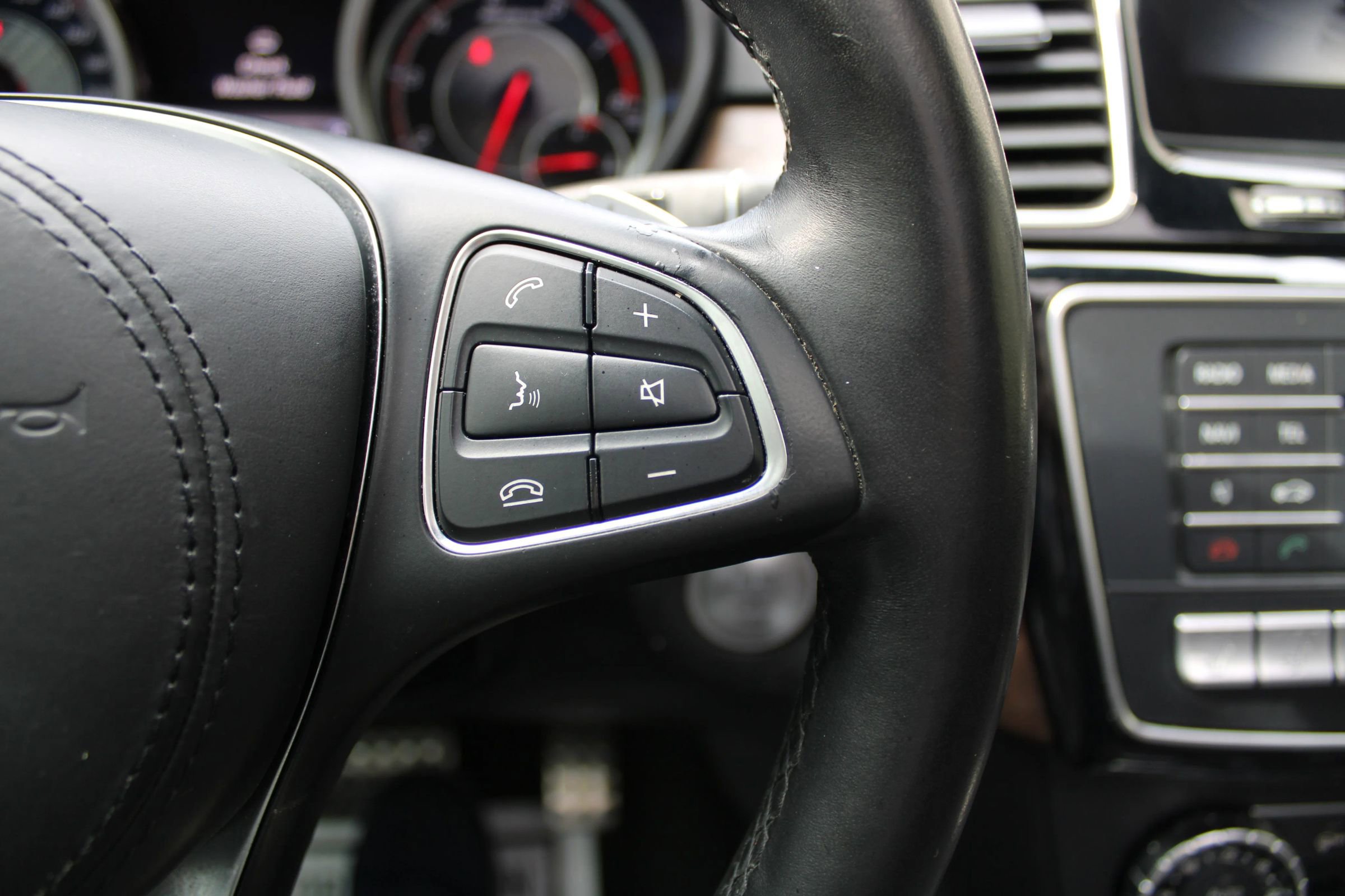 Used 2017 Mercedes-Benz GLS 63 AMG 4MATIC image 9