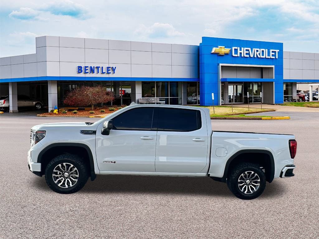 Used 2023 GMC Sierra 1500 AT4 AWD/4WD image 2