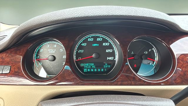 Used 2011 Buick Lucerne CXL FWD image 12