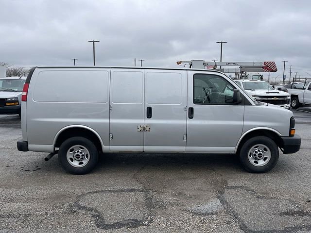 Used 2016 GMC Savana 2500 image 15