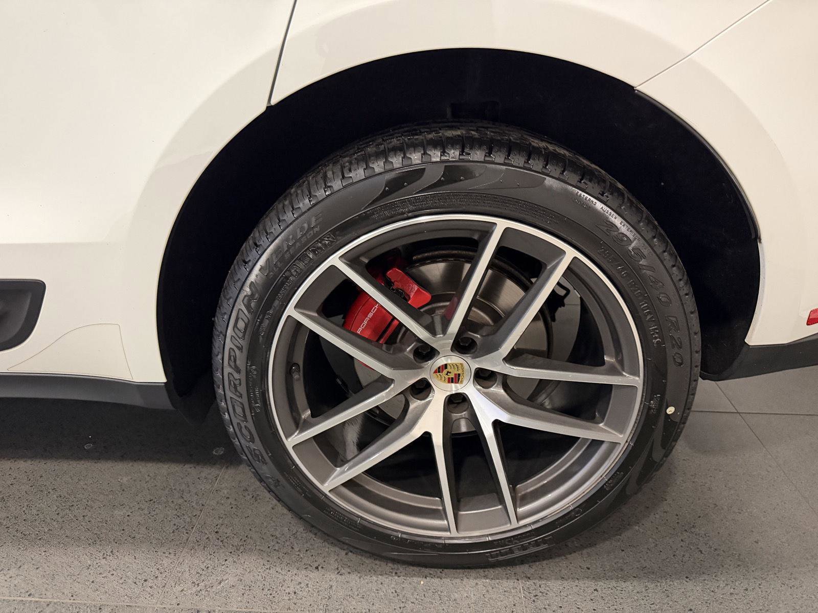 Certified 2023 Porsche Macan S image 11