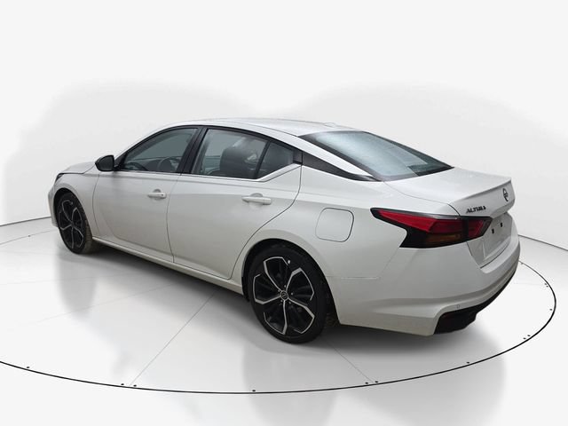 Used 2025 Nissan Altima 2.5 SR FWD image 8