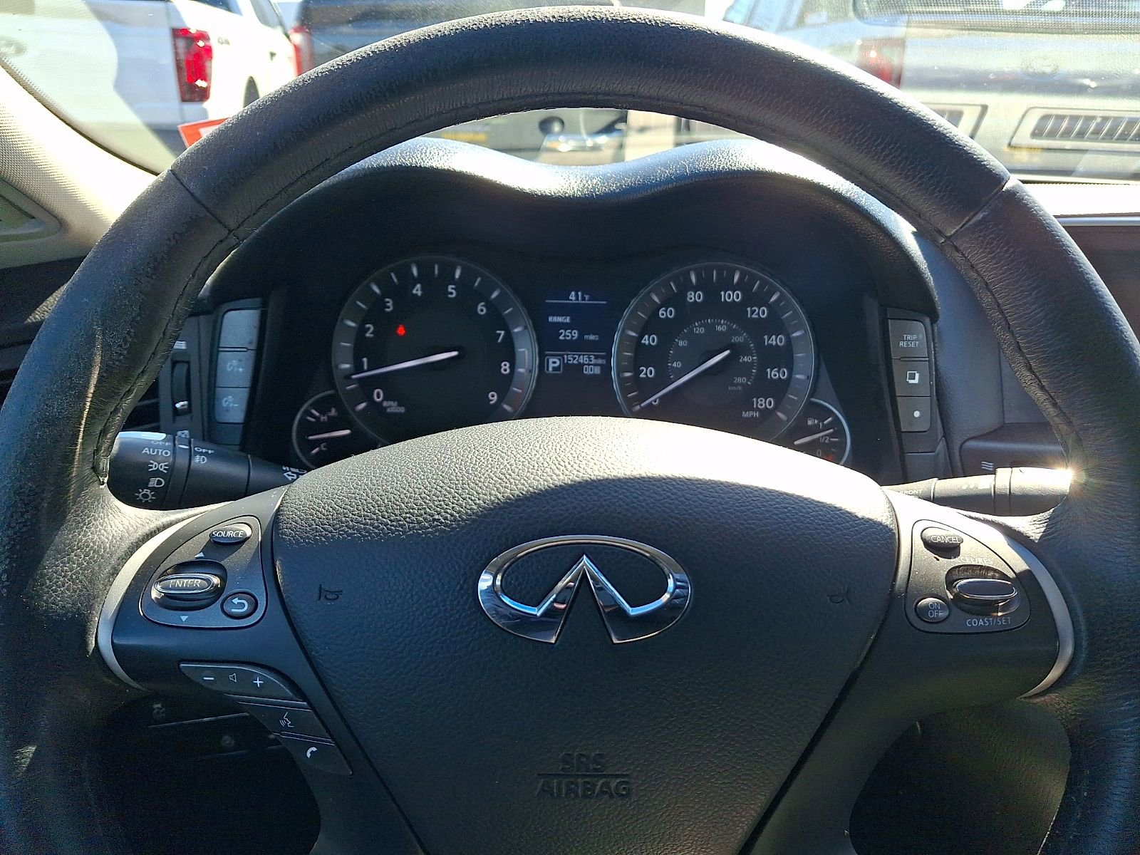 Used 2017 INFINITI Q70 L 3.7 image 21