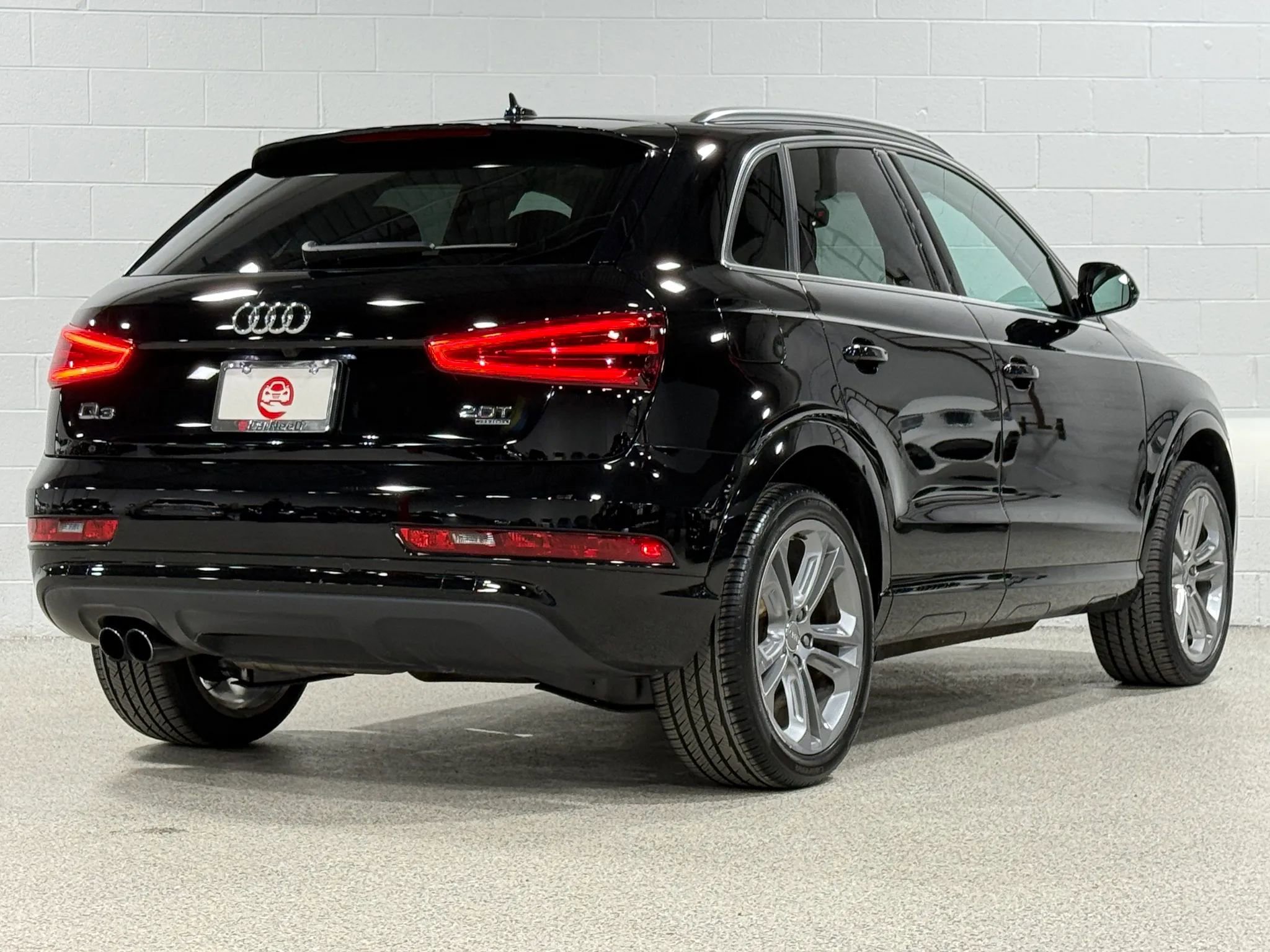 Used 2015 Audi Q3 2.0T Prestige w/ Prestige Package AWD/4WD image 6