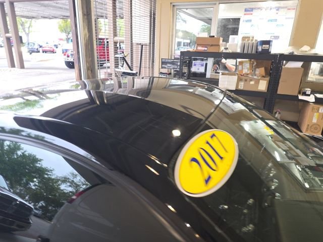 Used 2017 Ford Mustang Coupe image 3