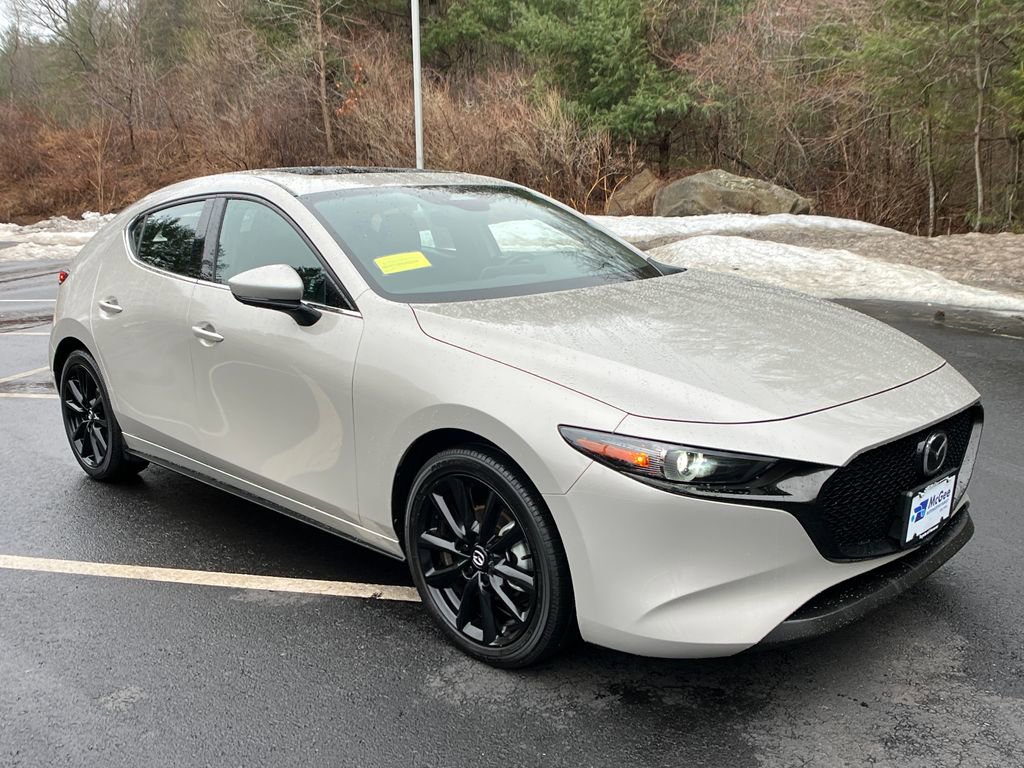 Used 2025 MAZDA MAZDA3 2.5 S Hatchback w/ Premium Pkg image 7