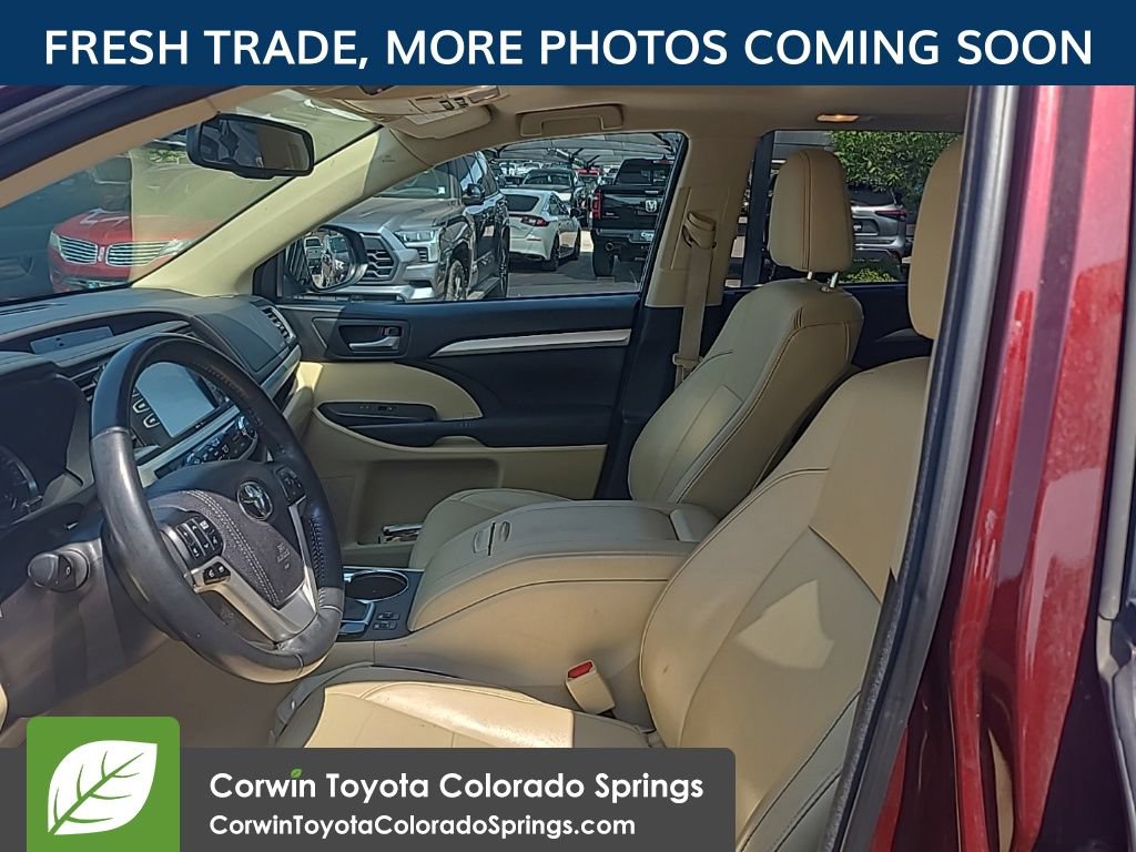 Used 2015 Toyota Highlander XLE AWD/4WD image 12