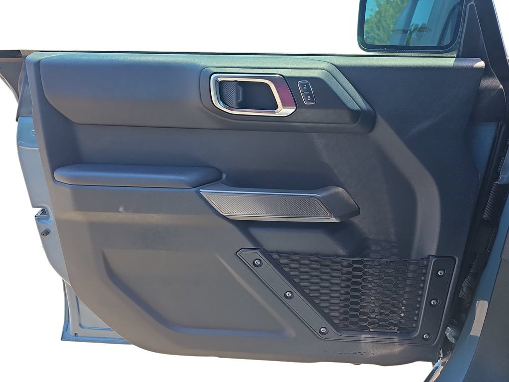 Used 2021 Ford Bronco First Edition AWD/4WD image 26