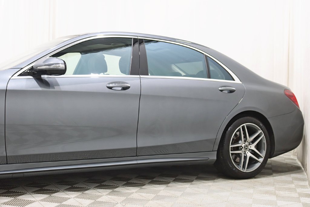 Used 2019 Mercedes-Benz S 560 4MATIC Sedan image 4