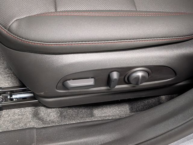 New 2026 Chevrolet Trax RS image 12