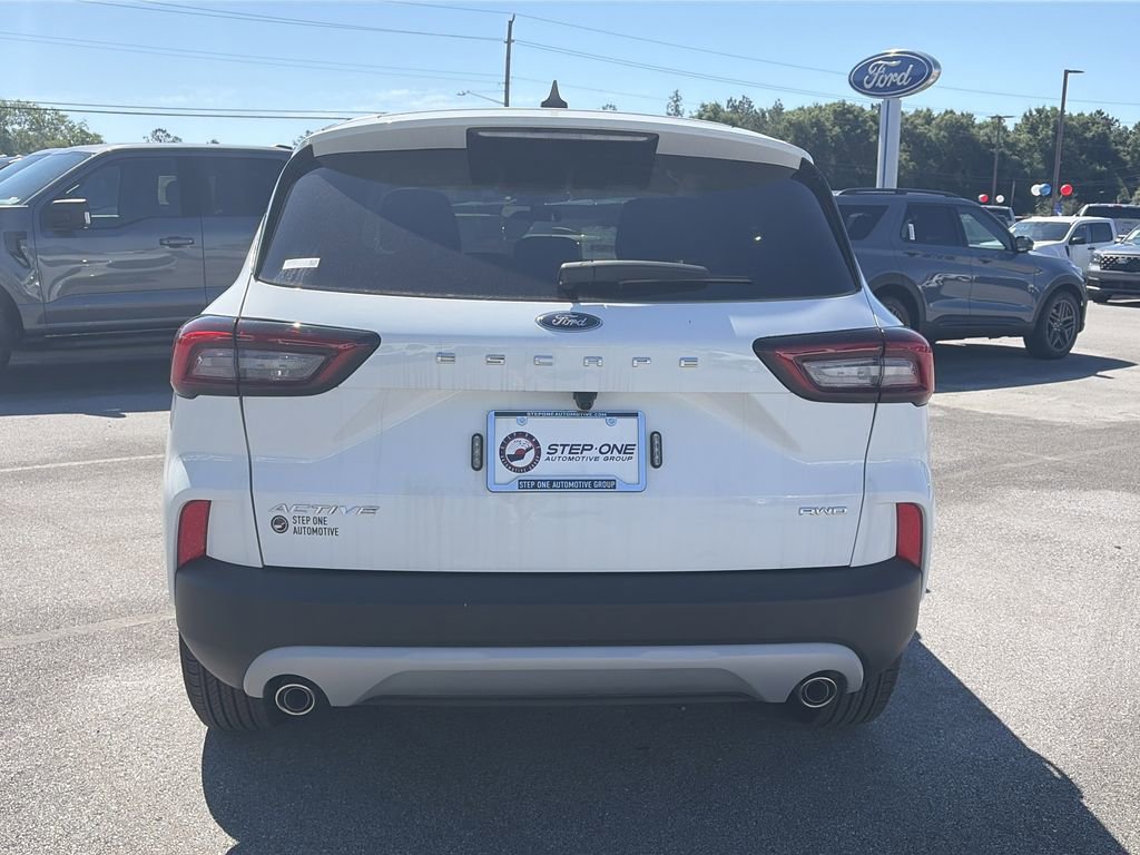 Used 2024 Ford Escape Active AWD/4WD image 6