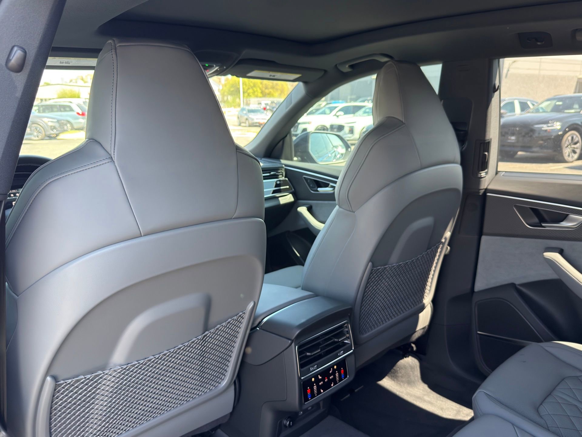 New 2026 Audi SQ8 Premium Plus image 28