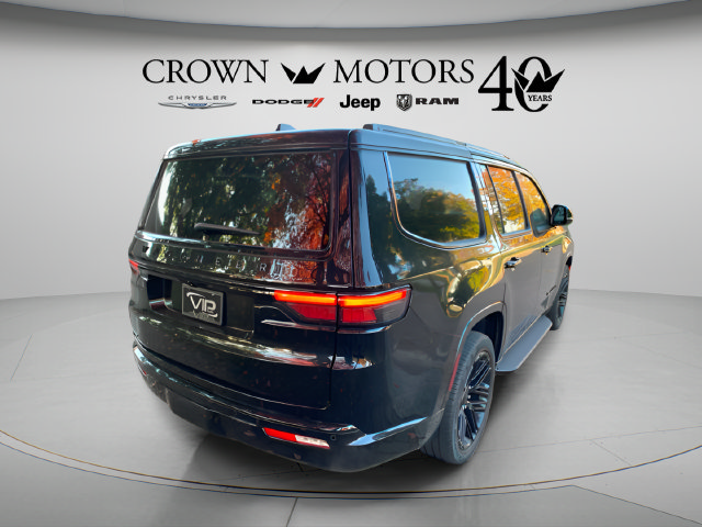 Used 2023 Jeep Wagoneer Series II AWD/4WD image 5