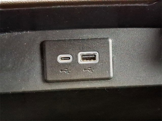 Certified 2023 Chevrolet Suburban LT image 28