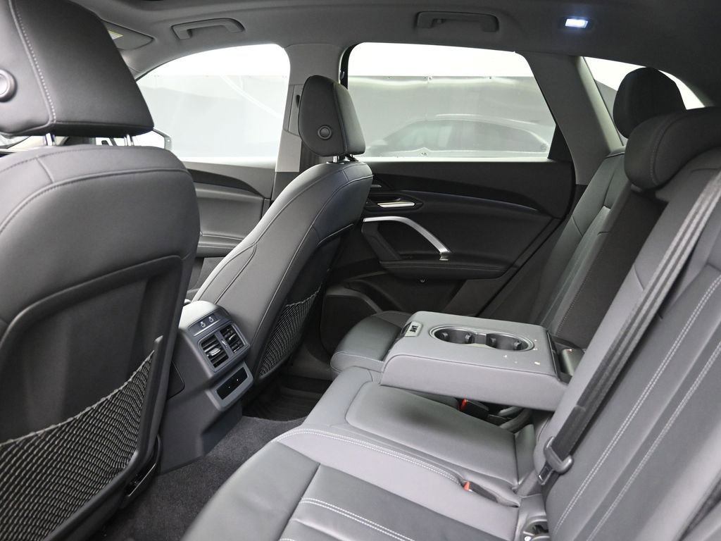 Certified 2025 Audi Q5 Premium Plus w/ Premium Plus image 18