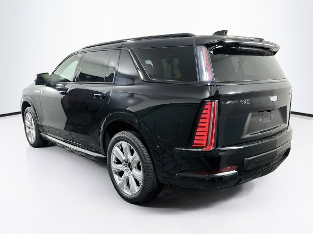 New 2026 Cadillac Escalade IQL Sport 2 w/ LPO, ONYX Package AWD/4WD image 5