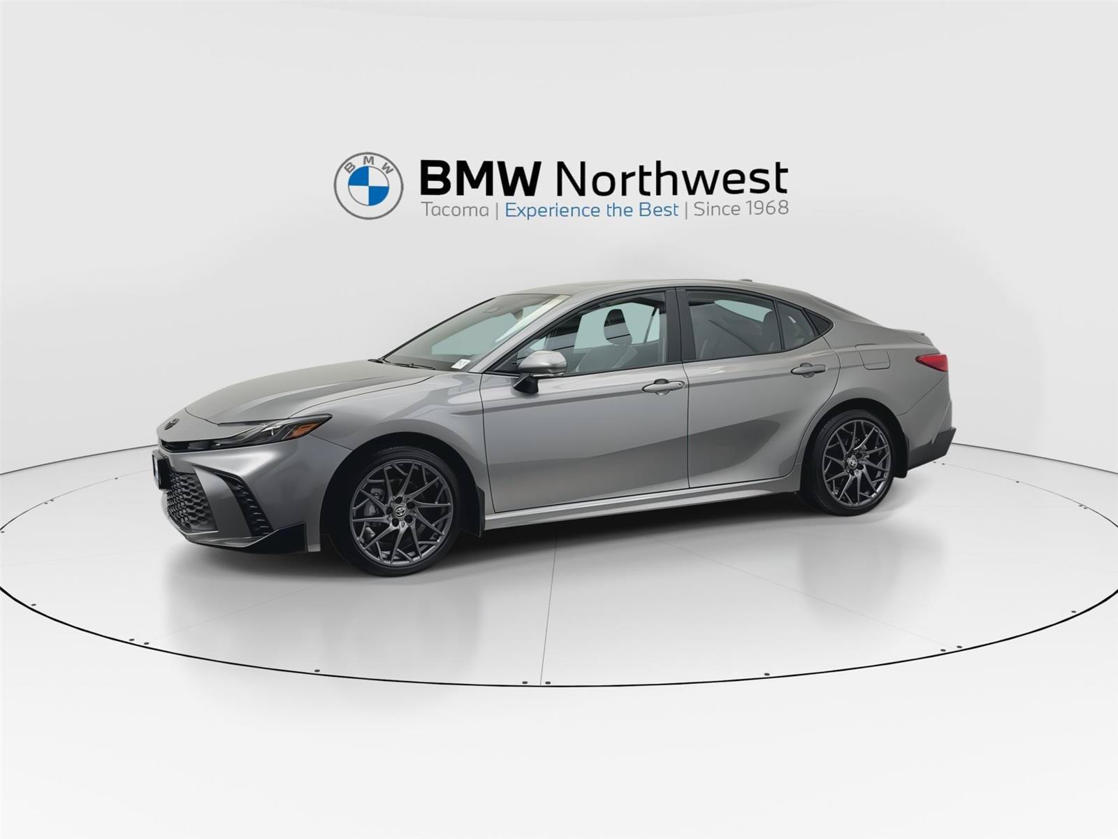 Used 2025 Toyota Camry SE w/ Multimedia Upgrade Package AWD/4WD image 10