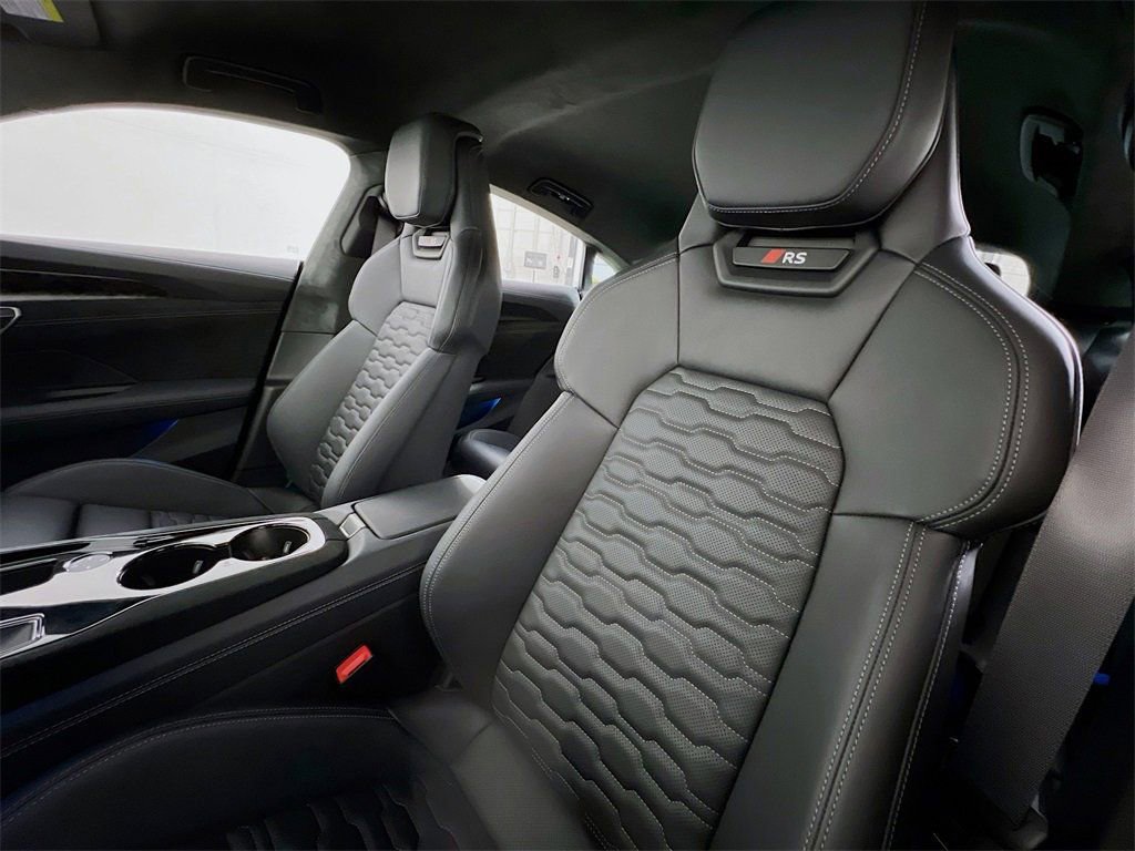 New 2026 Audi RS e-tron GT performance image 10