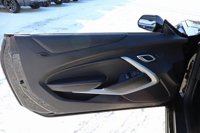 Used 2020 Chevrolet Camaro LT image 7