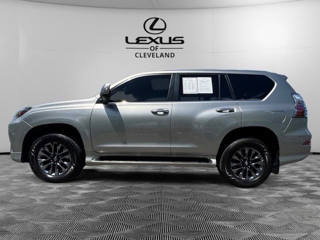Used 2020 Lexus GX 460 Premium w/ Premium Package AWD/4WD image 3