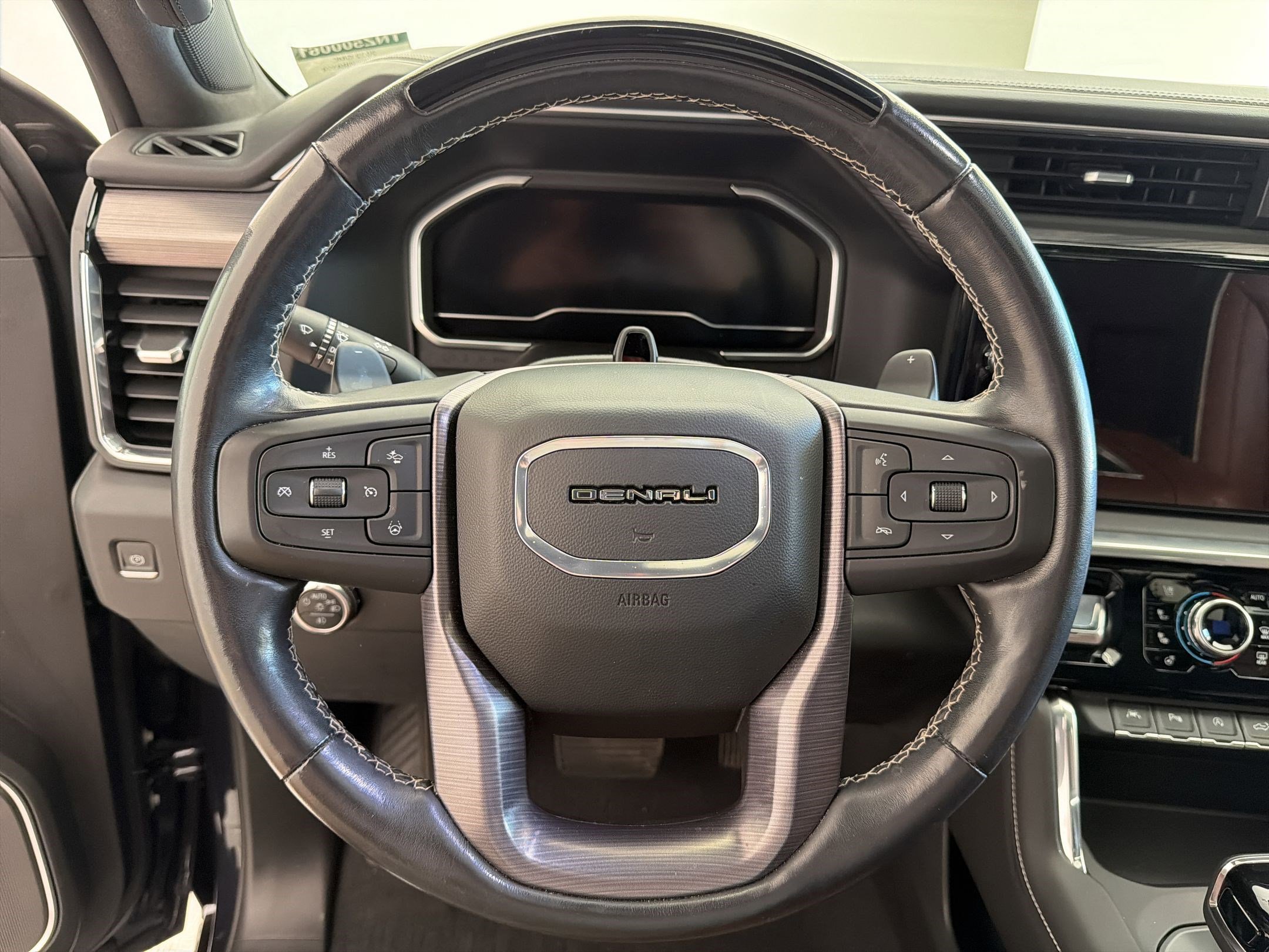 Used 2022 GMC Sierra 1500 Denali Ultimate AWD/4WD image 18