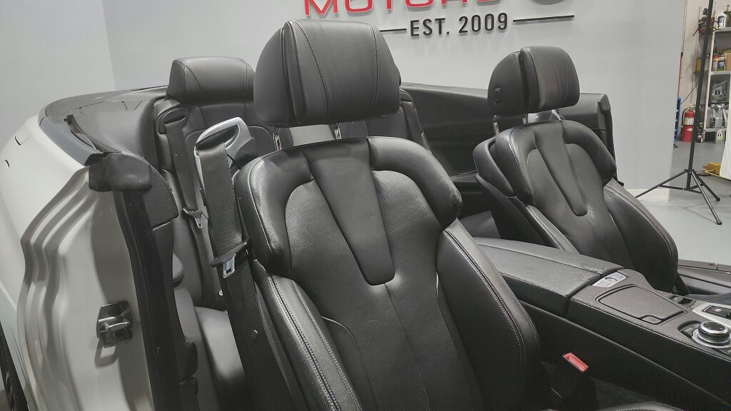 Used 2013 BMW M6 Convertible RWD image 25