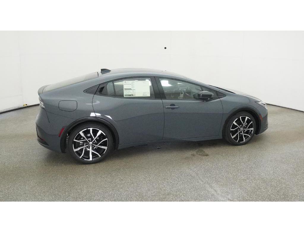 New 2026 Toyota Prius Plug-In Hybrid image 10