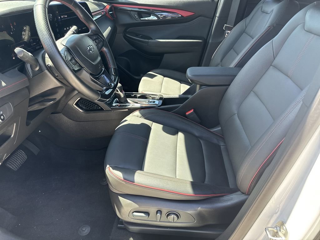 Used 2024 Chevrolet TrailBlazer RS w/ Convenience Package FWD image 12