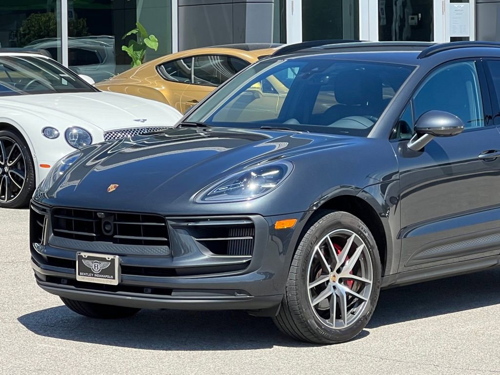 Used 2023 Porsche Macan S w/ Sport Chrono Package image 13
