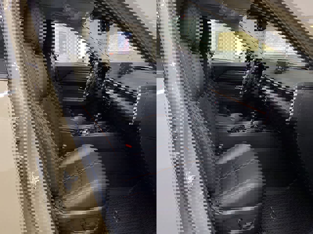 Used 2024 MAZDA CX-50 AWD 2.5 Turbo w/ Weather Package image 20