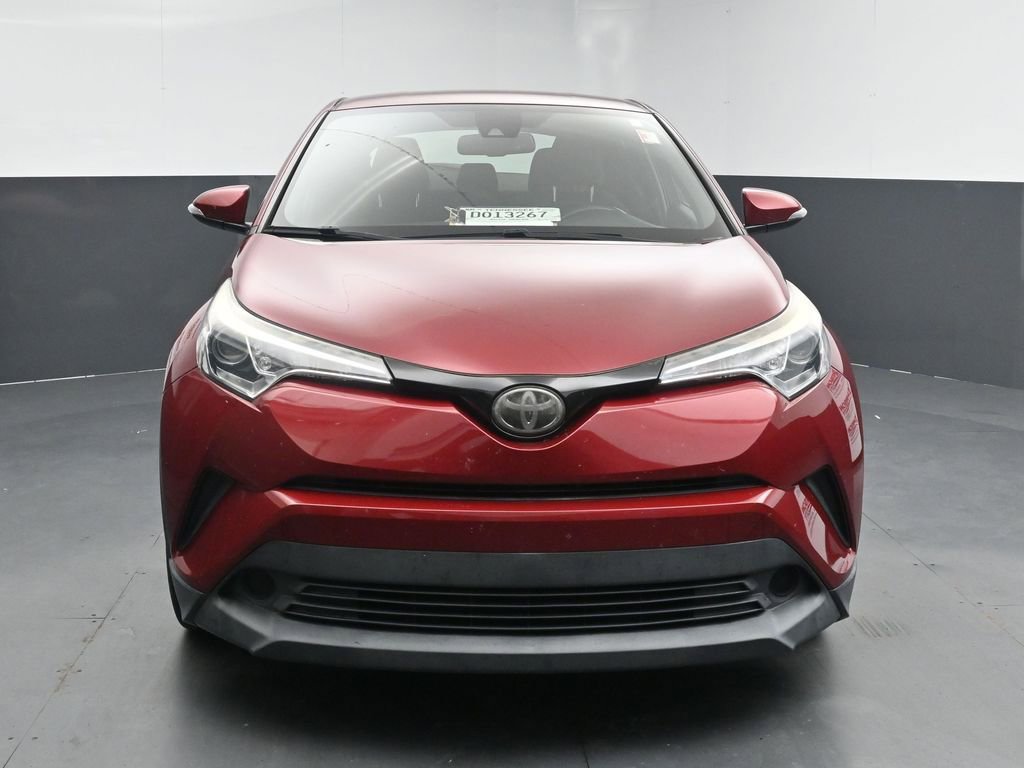 Used 2018 Toyota C-HR XLE FWD image 3