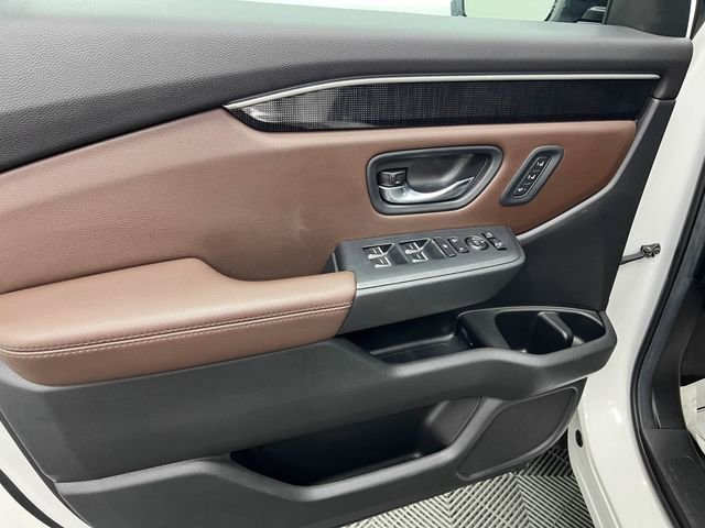 Used 2024 Honda Pilot Elite image 9