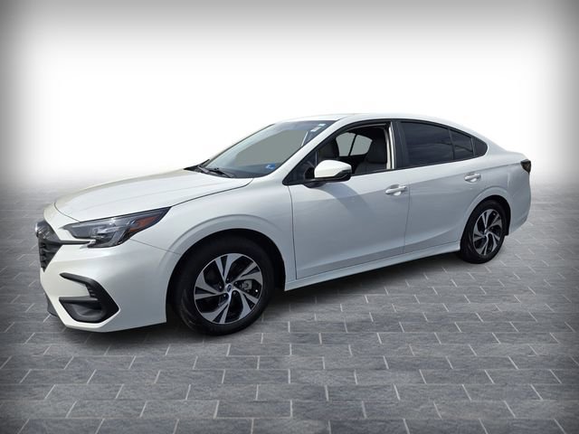 Used 2025 Subaru Legacy Premium image 3