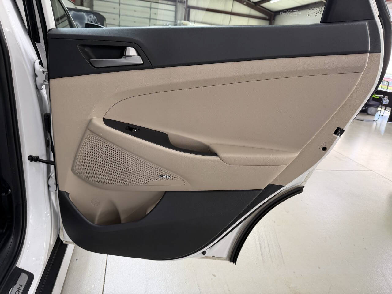 Used 2018 Hyundai Tucson Limited AWD/4WD image 14